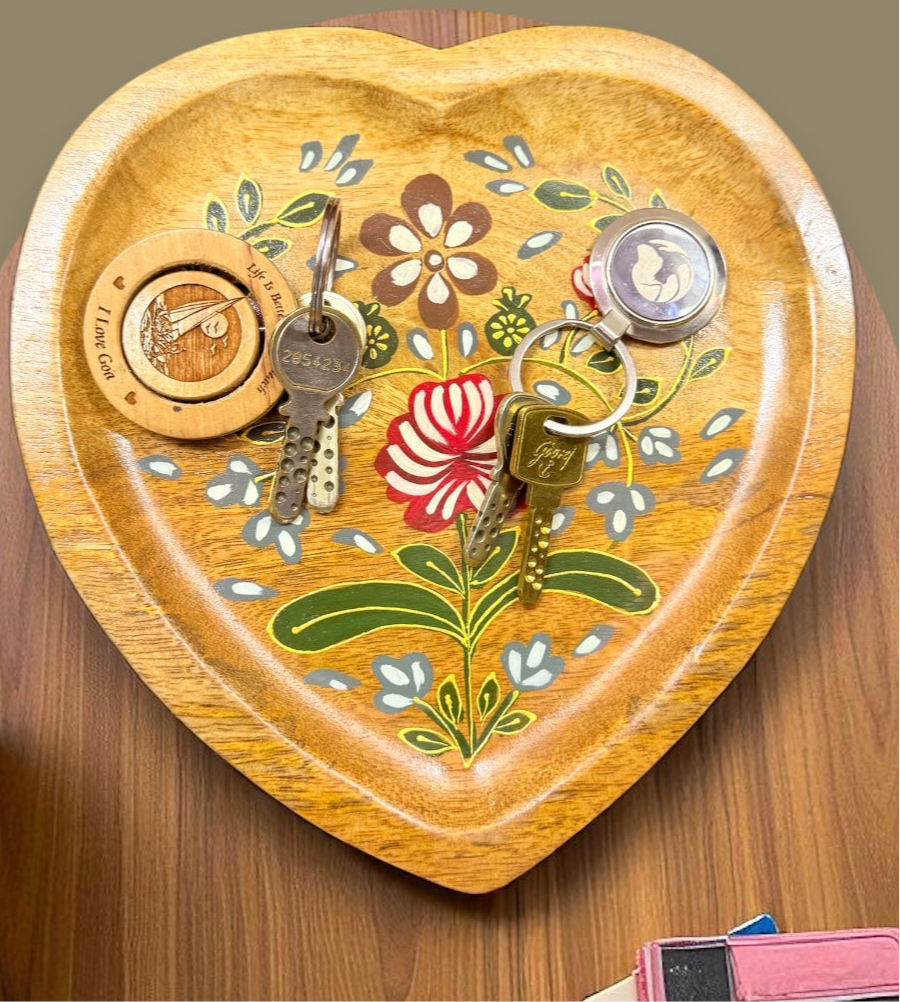 Blossom Heart Wooden Decorative Plate