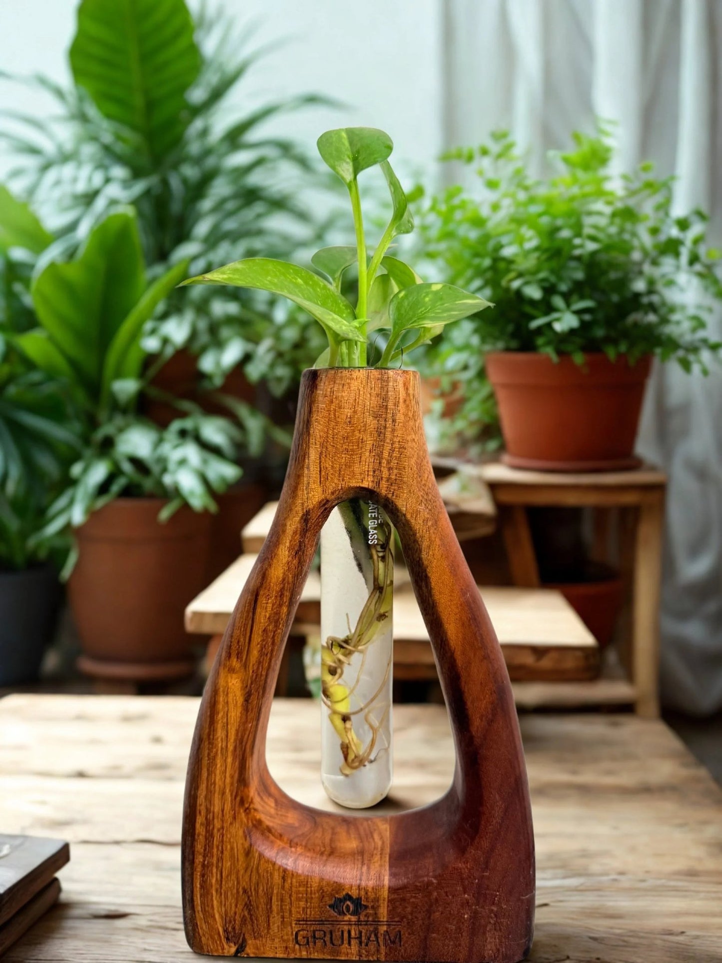 D - Cut Wooden Planter - gruham