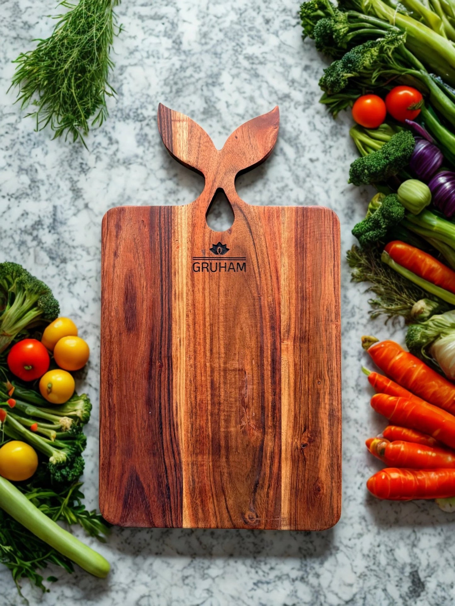 Leaf Grace Handle Wooden Cutting Board - gruham