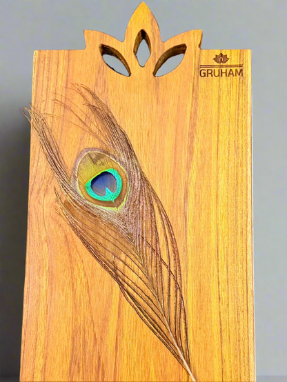 GRUHAM LotusGrip™ cutting board used for chopping fruits or serving sweets