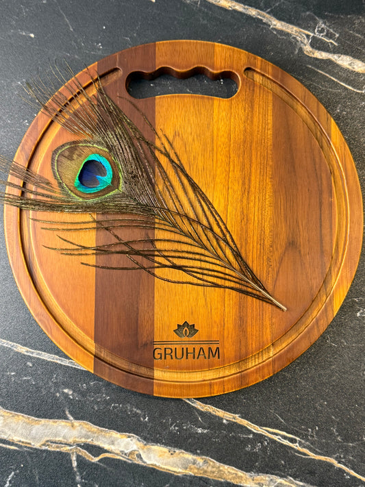 Round cut Teakwood Cutting Board with Juice Groove - gruham