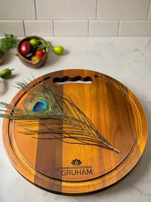Round cut Teakwood Cutting Board with Juice Groove - gruham